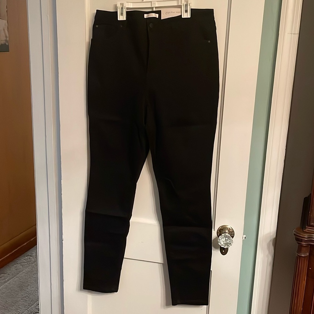 NWT women’s Lauren Conrad high-rise jegging, size 16L, black